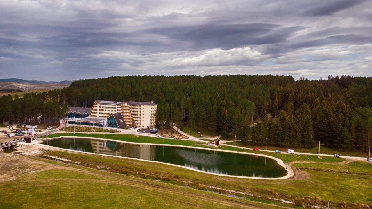 Hotel Borovi Forest Resort & Spa Sjenica Exteriör bild